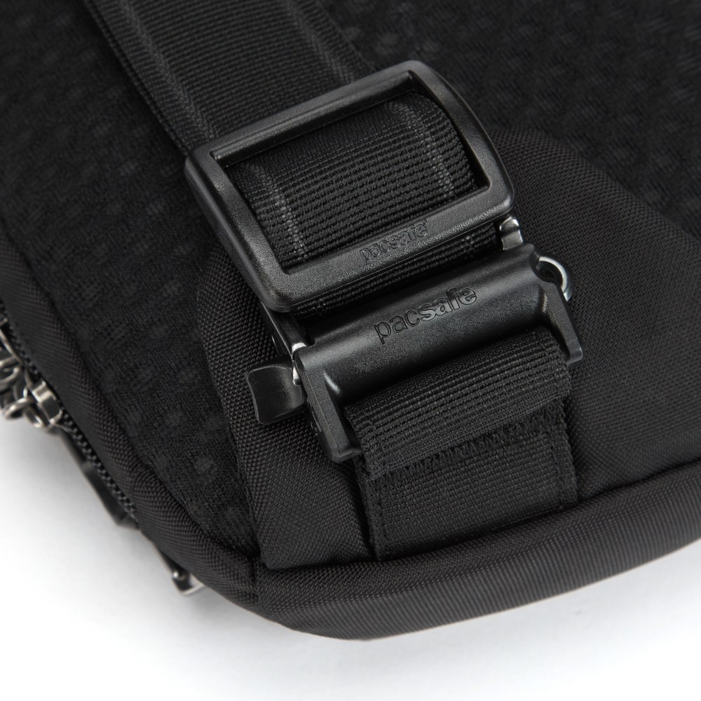 Сумка через плече антизлодій Pacsafe V Action Sling, 5 ступенів захисту