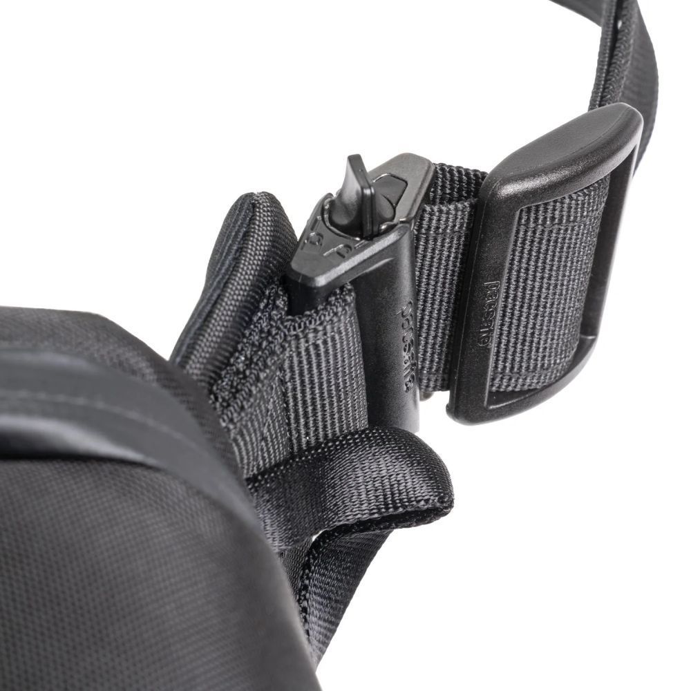 Сумка слінг антизлодій Pacsafe x SLNT pocket sling