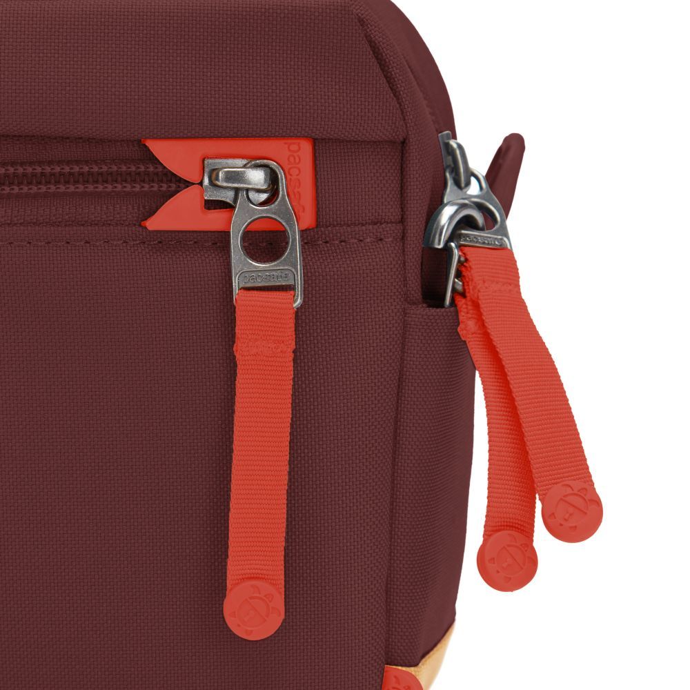 Сумка Pacsafe GO crossbody, 6 ступенів захисту