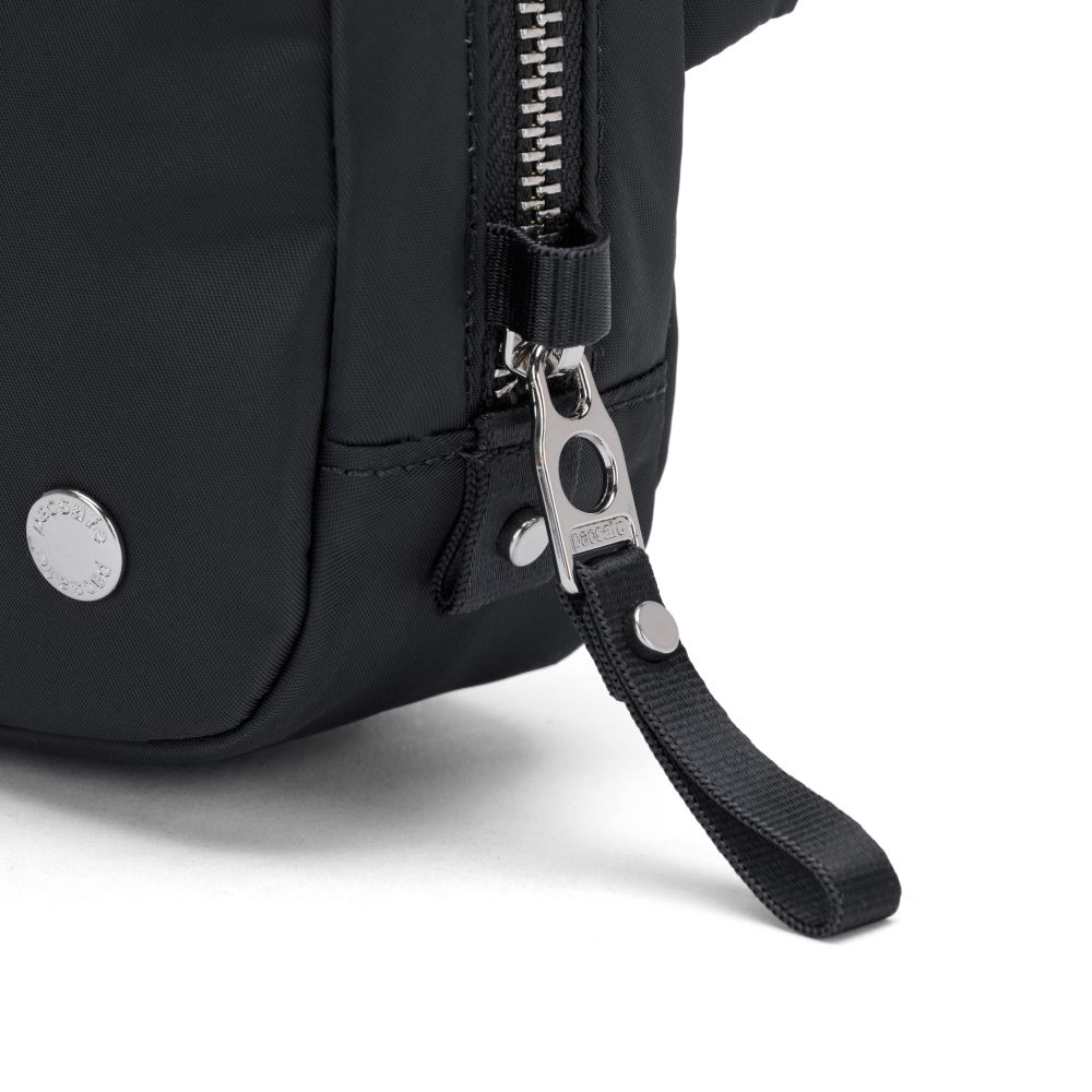 Сумка через плече антизлодій Pacsafe W Micro sling