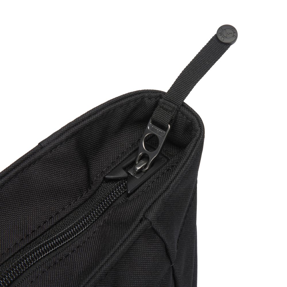 Рюкзак-сумка антизлодій Pacsafe GO Totepack