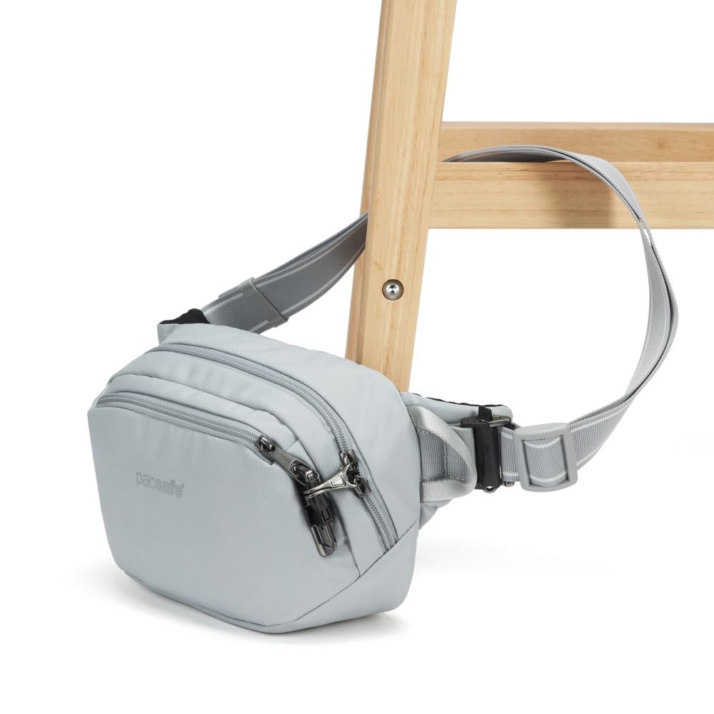 Сумка на пояс антизлодій Pacsafe V Hip Pack